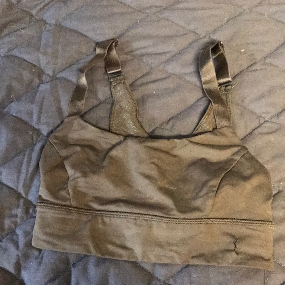 Black lulu sports bra